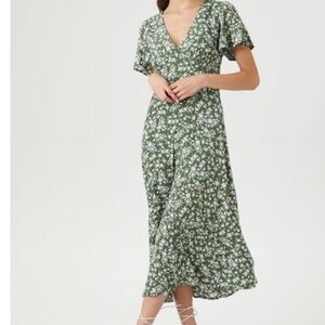 Forever 21 flutter sleeve dress